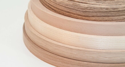 MEGA stock di 9.500 m2 di bordi per pannelli